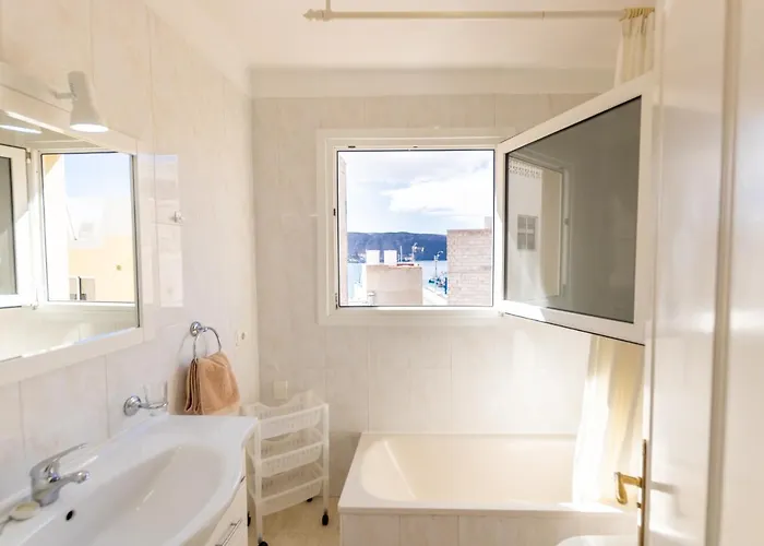 Апартаменты Tijeritas Cool Sea Breeze Лос Кристианос